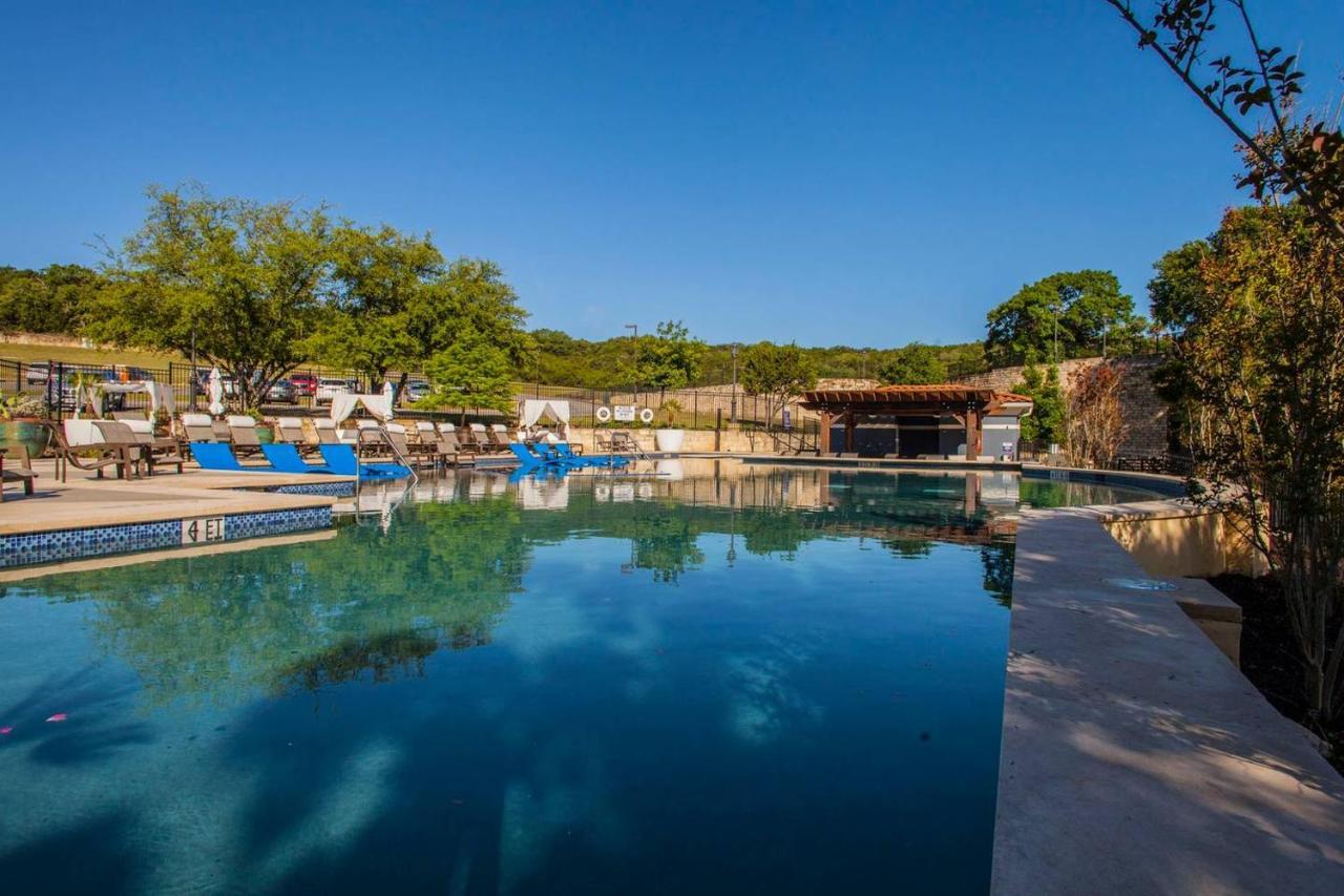 Luxury Retreat + Pool + Gym San Antonio Exterior photo